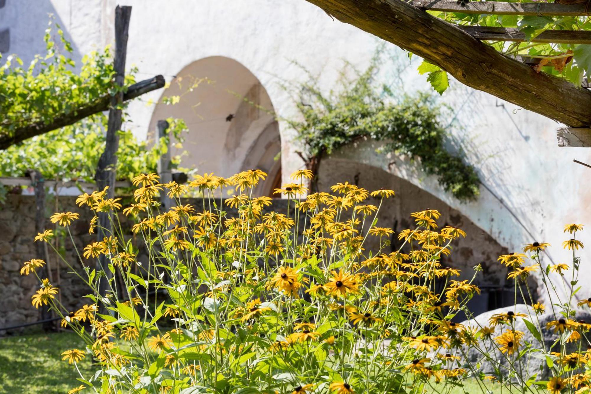 Ferienwohnungen St Hippolyt Mit Hallenbad Lagundo Εξωτερικό φωτογραφία