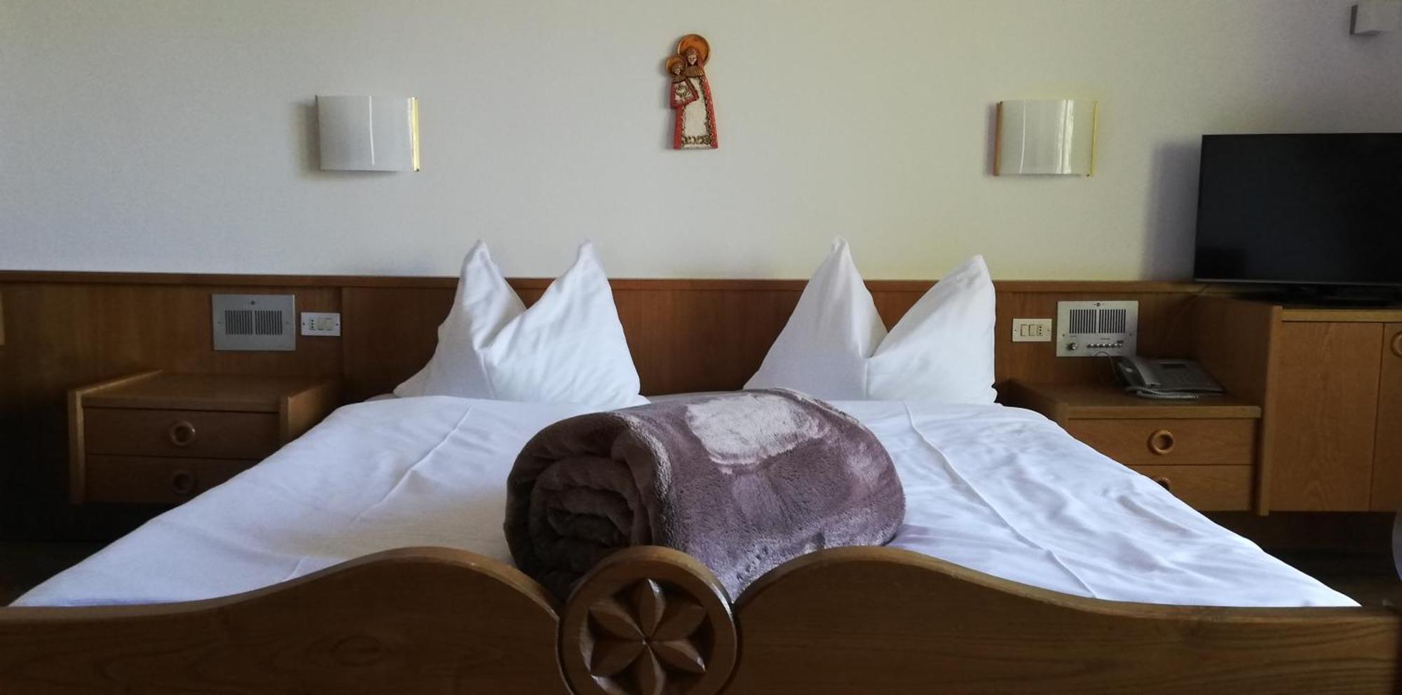 Ferienwohnungen St Hippolyt Mit Hallenbad Lagundo Εξωτερικό φωτογραφία