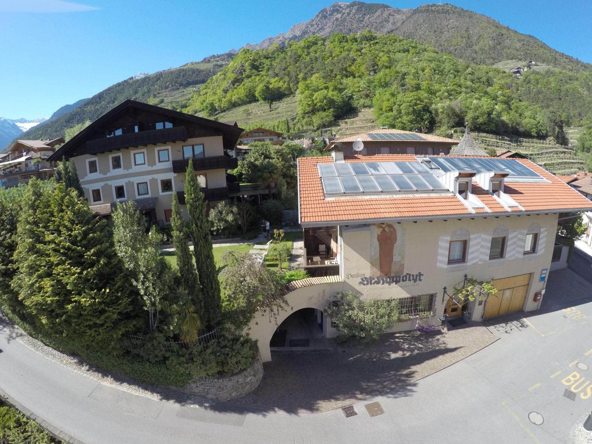 Ferienwohnungen St Hippolyt Mit Hallenbad Lagundo Εξωτερικό φωτογραφία